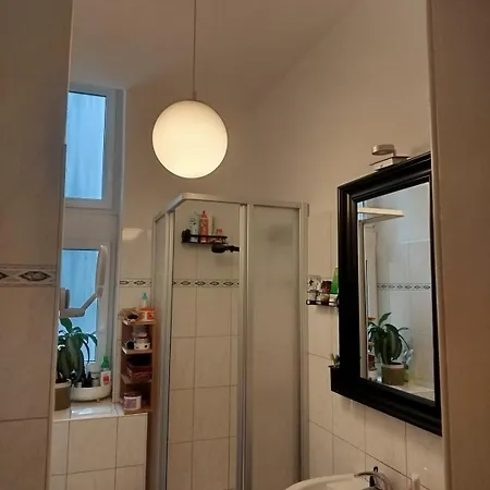 Cozy Apartment With Direct Link To Trade Fair *