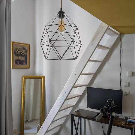 Cozy Apartment With Direct Link To Trade Fair Apartment